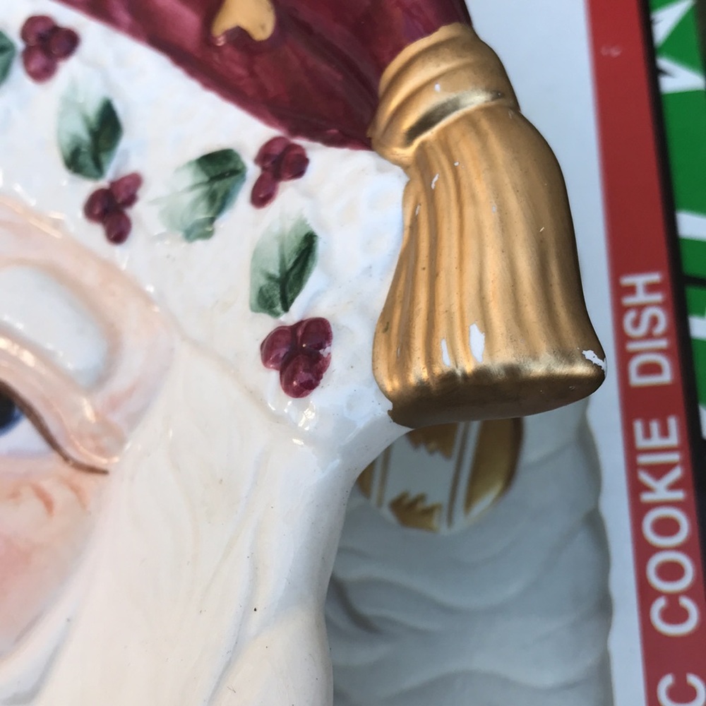 HOLIDAY TREASURES - Picture 14 of 14